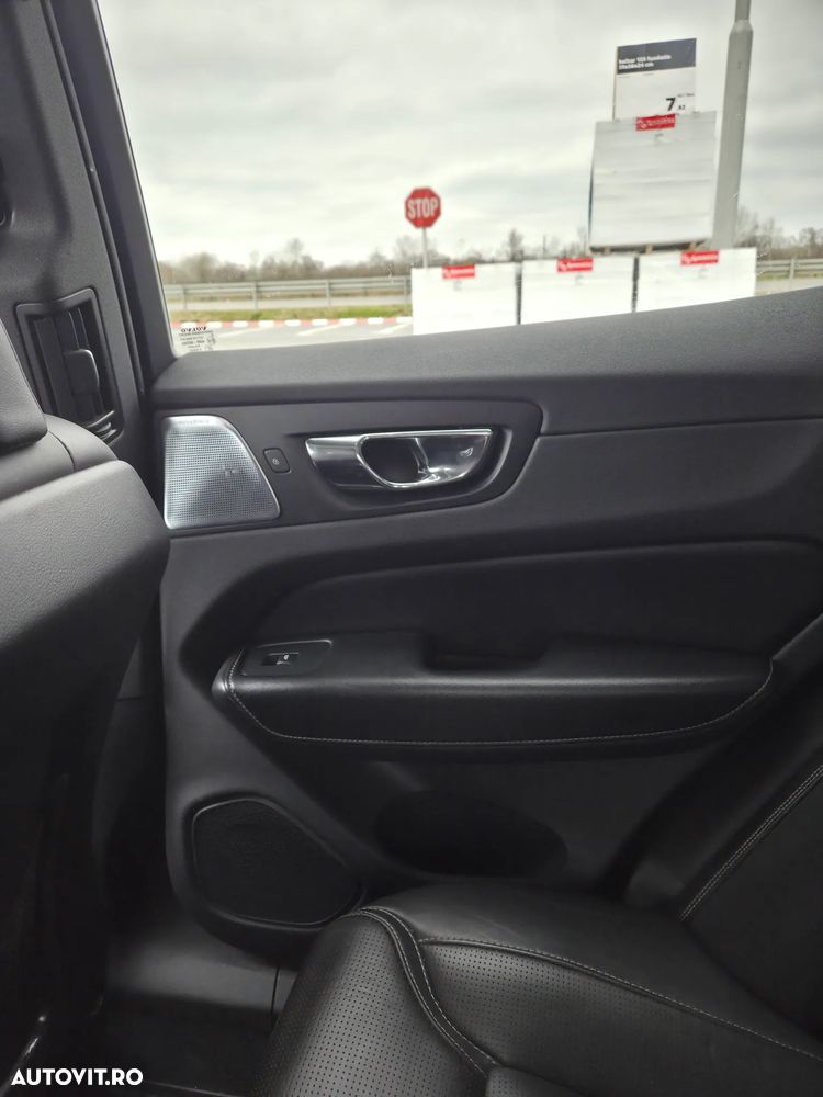 Volvo XC 60 D4 AWD Geartronic RDesign - 20