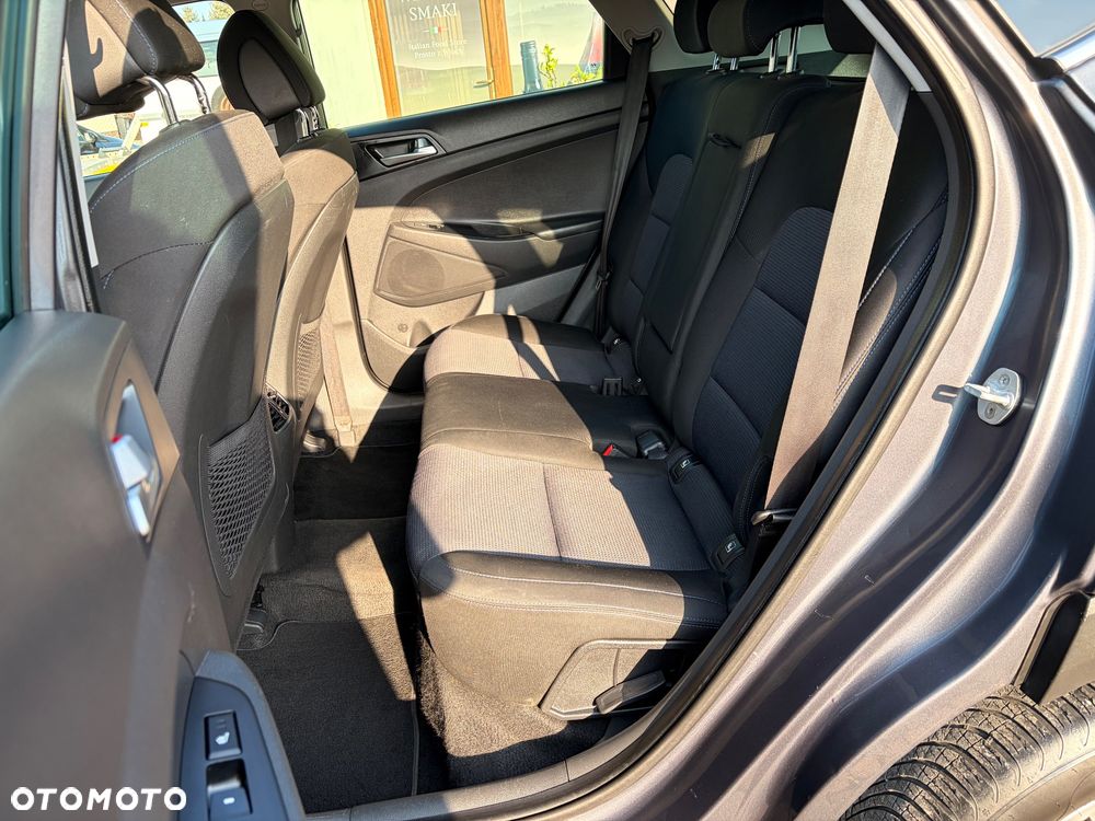 Hyundai Tucson blue 1.7 CRDi 2WD Style - 13