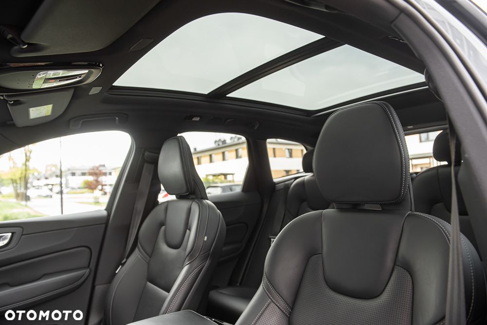 Volvo XC 60 B5 D AWD Geartronic RDesign - 19