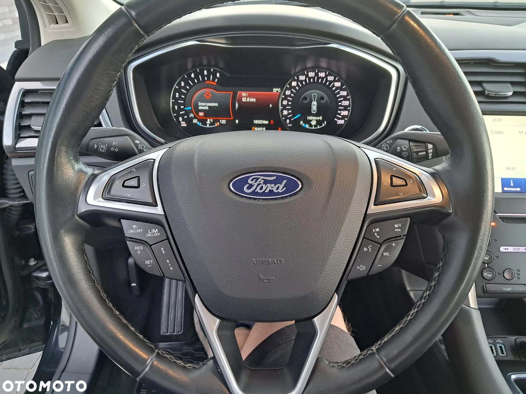Ford Mondeo 2.0 EcoBlue Titanium - 24