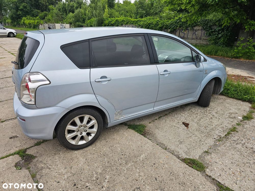 Toyota Corolla Verso 2.2 D-CAT DPF Executive - 3