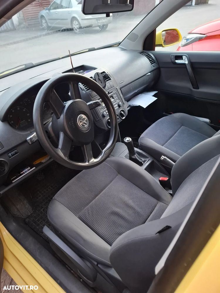 Volkswagen Polo - 4