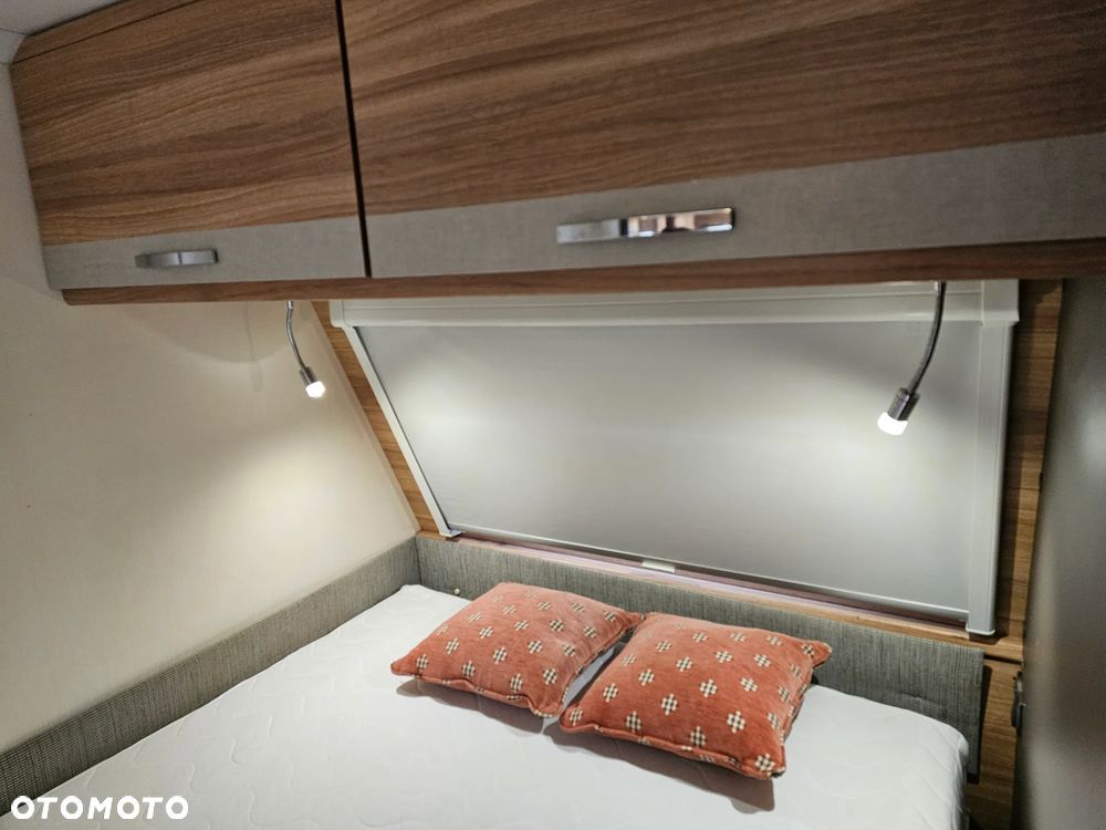 Caravelair WŁĄCZ FILMIK. DMC 1100. ŁÓŻKO MAŁŻEŃSKIE, SYPIALNIO JADALNIA. ŁAZIENKA. PIĘKNA. - 34