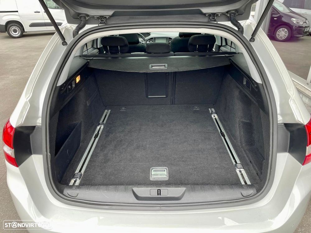 Peugeot 308 1.6 BlueHDi Allure J17 - 11