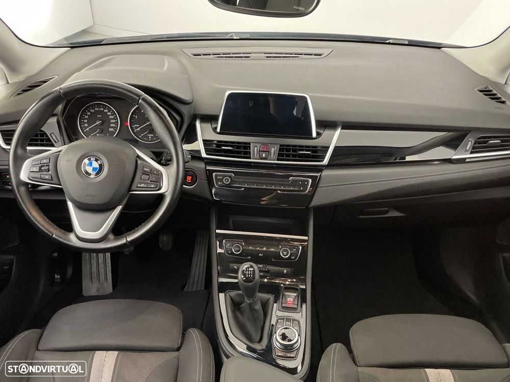 BMW 216 Active Tourer d Pack M - 10