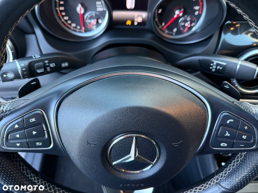 Mercedes-Benz CLA 200 d 7G-DCT Urban - 19