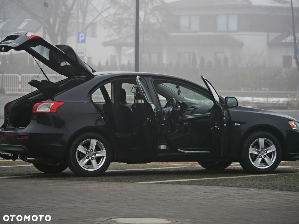 Mitsubishi Lancer - 5