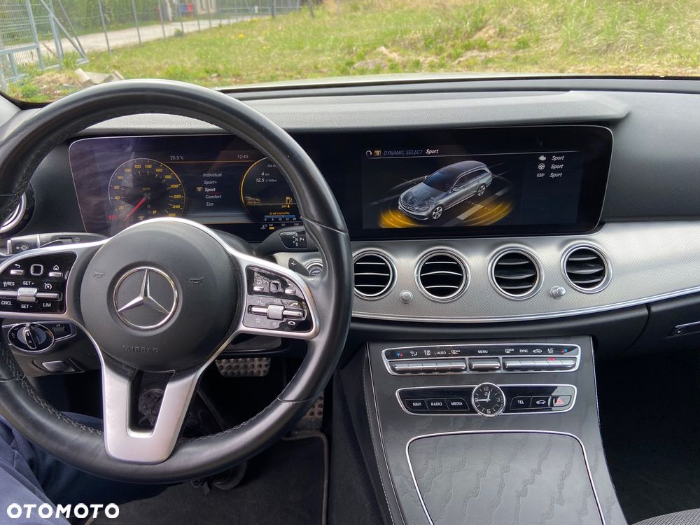 Mercedes-Benz Klasa E 220 d 9G-TRONIC Exclusive - 11