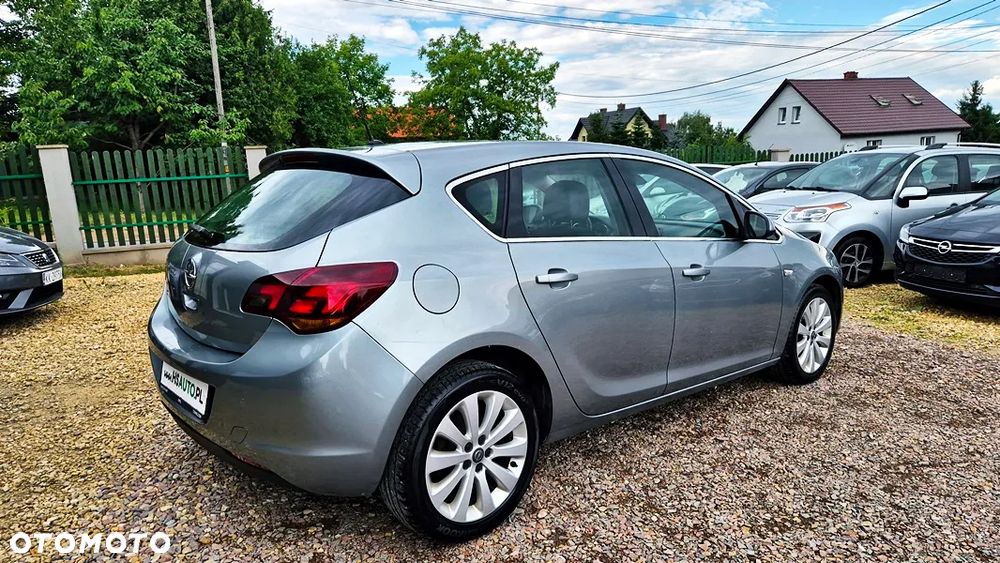 Opel Astra 1.6 Cosmo - 13