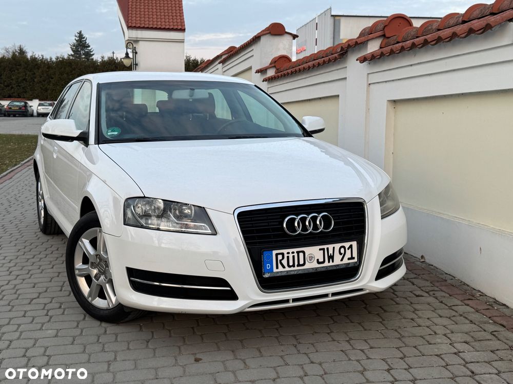 Audi A3 Sportback - 6