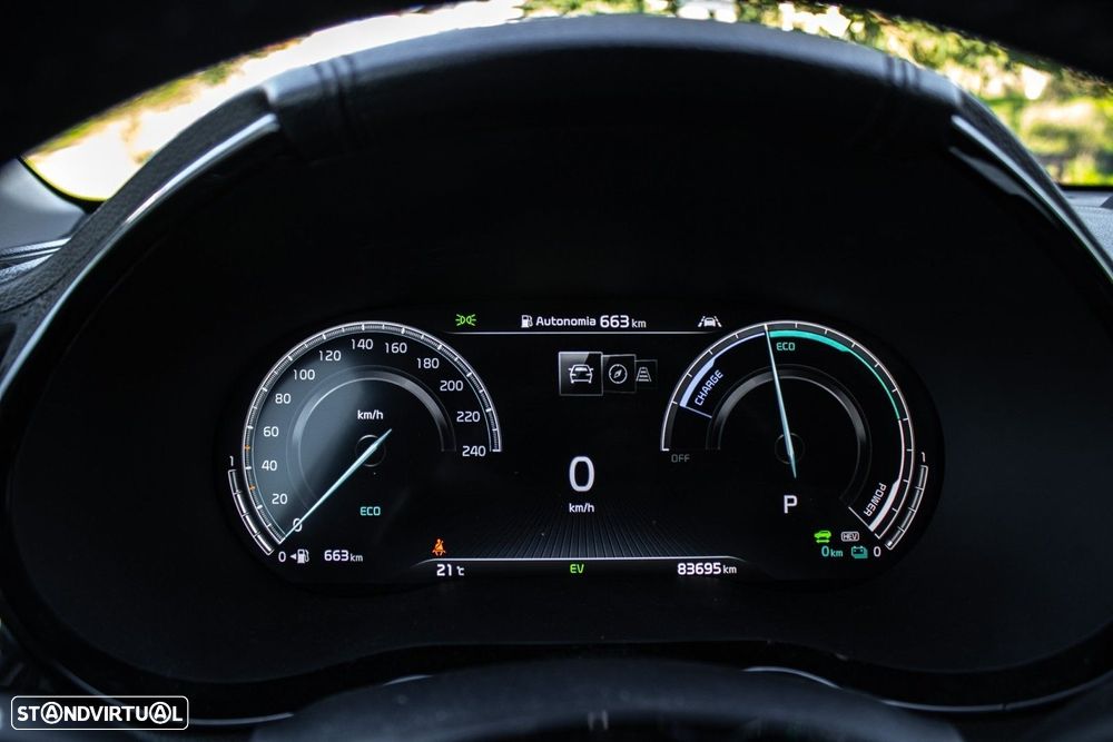 Kia XCeed 1.6 GDI DCT6 OPF Plug-in-Hybrid PLATINUM - 17