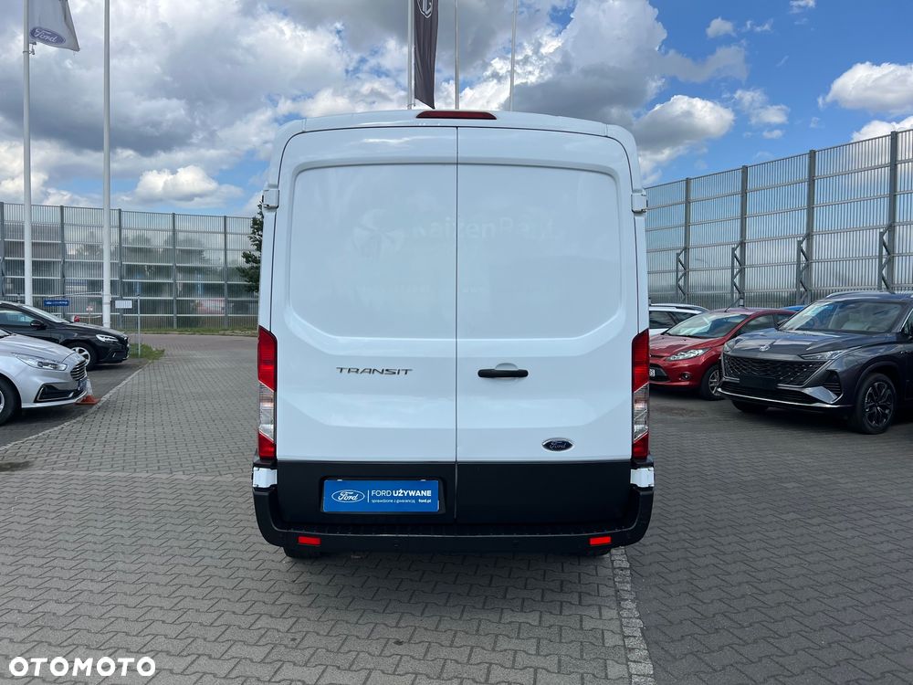 Ford Transit - 12