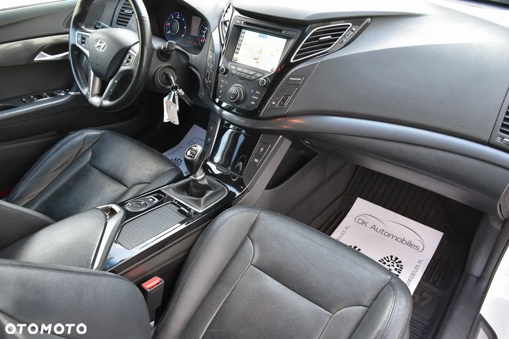Hyundai i40 Kombi 1.7 CRDi Premium - 25