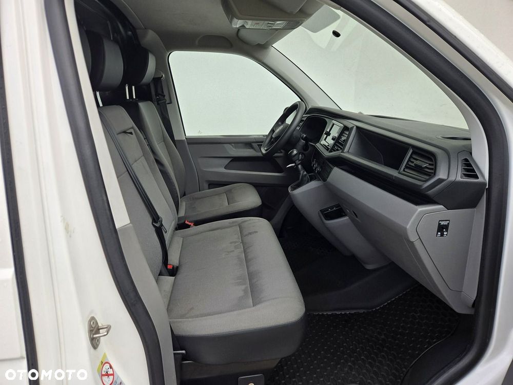 Volkswagen Transporter - 9