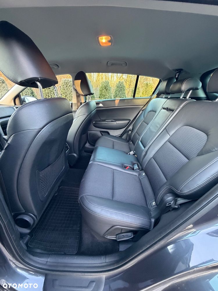 Kia Sportage 1.7 CRDI 2WD Dream-Team Edition - 15