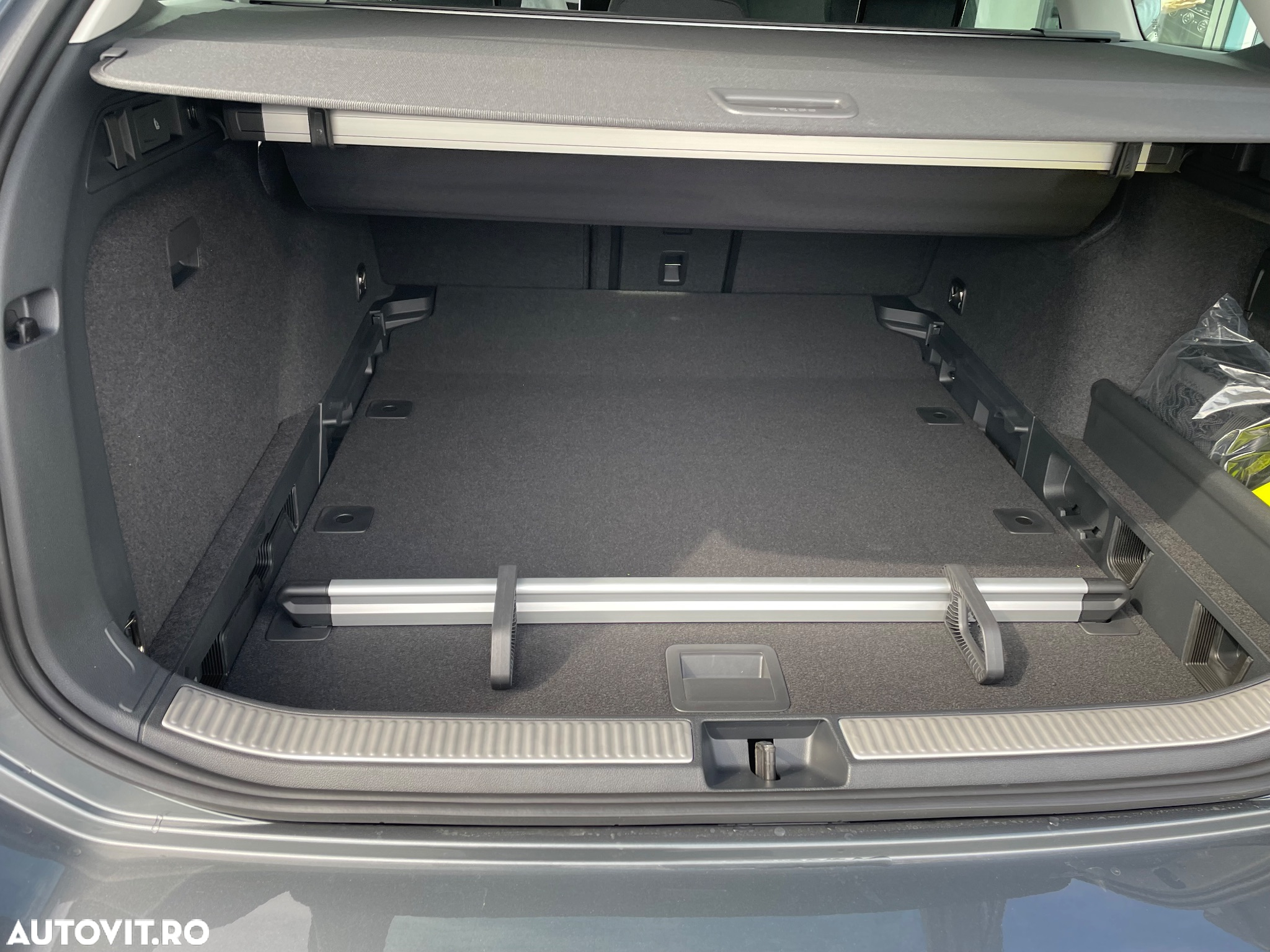 Volkswagen Passat Variant 1.5 eTSI DSG MHEV Base - 9