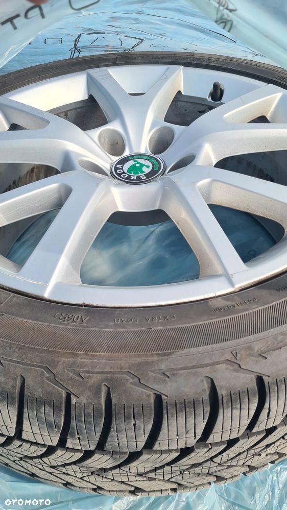 Skoda Superb 2.0 TDI Sportline DSG - 37