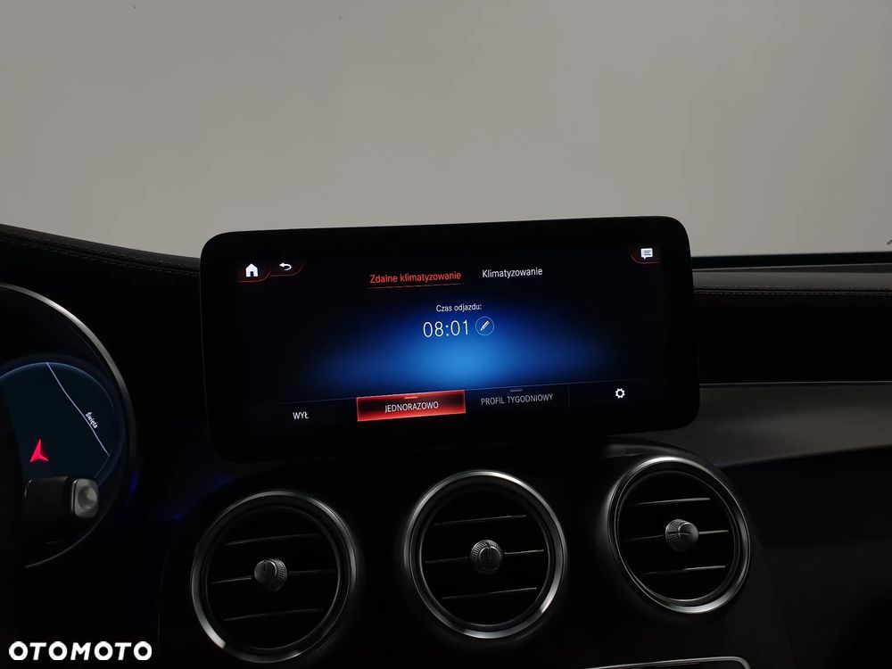 Mercedes-Benz GLC 300 de 4Matic 9G-TRONIC AMG Line Plus - 21