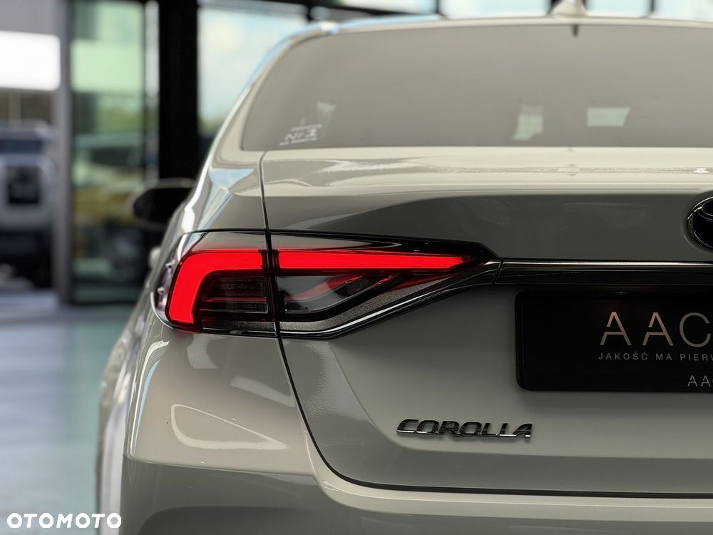 Toyota Corolla 1.8 Hybrid GPF Comfort - 38