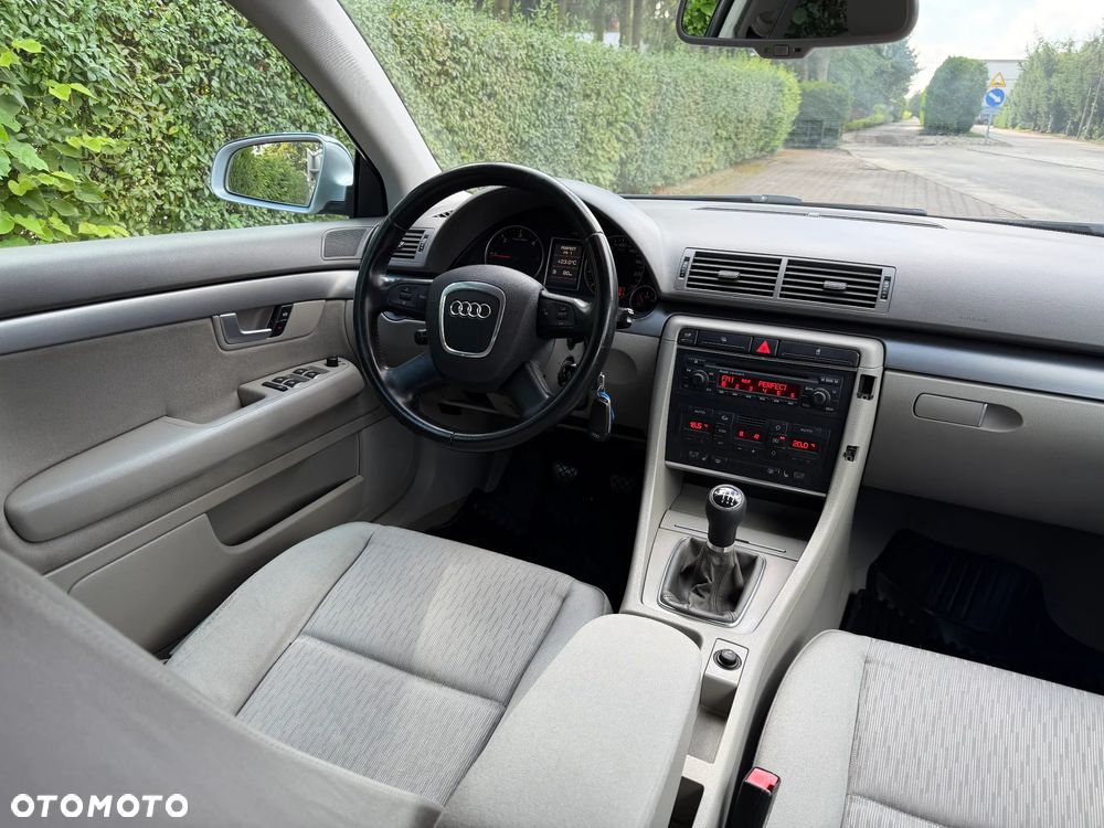 Audi A4 Avant 2.0 TDI - 6