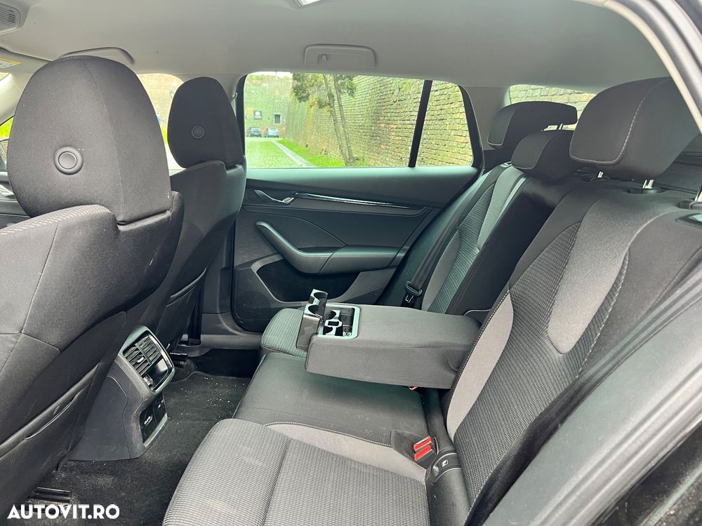 Skoda Octavia 2.0 TDI DSG First Edition - 14