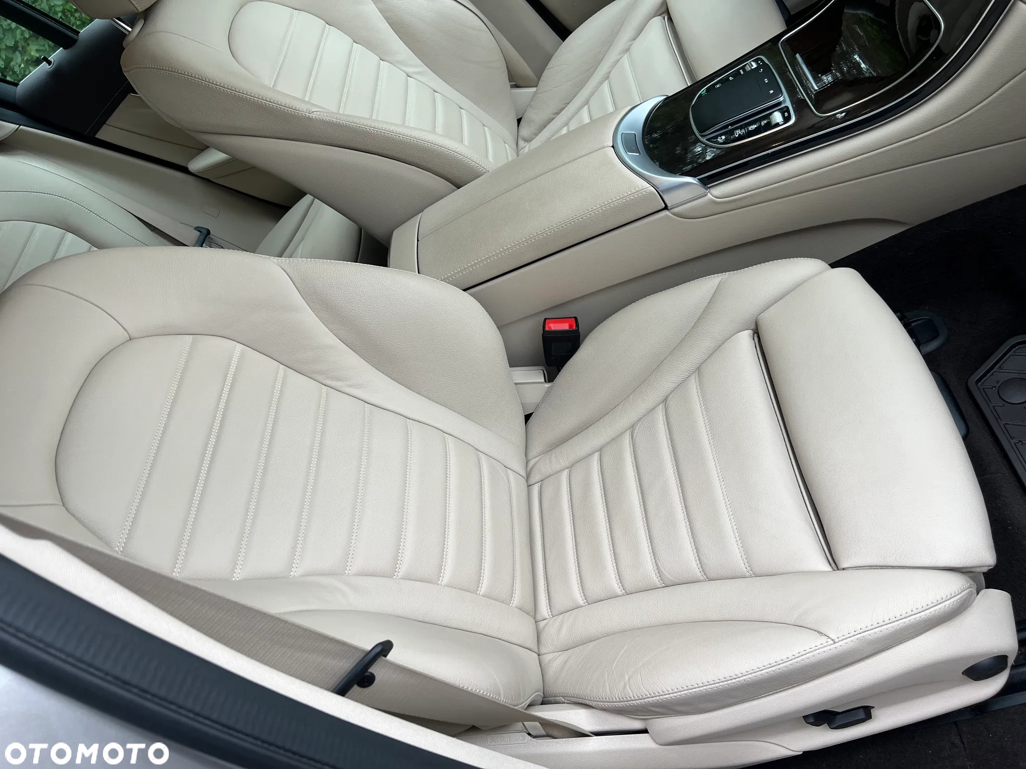 Mercedes-Benz GLC 200 4Matic 9G-TRONIC Exclusive - 17