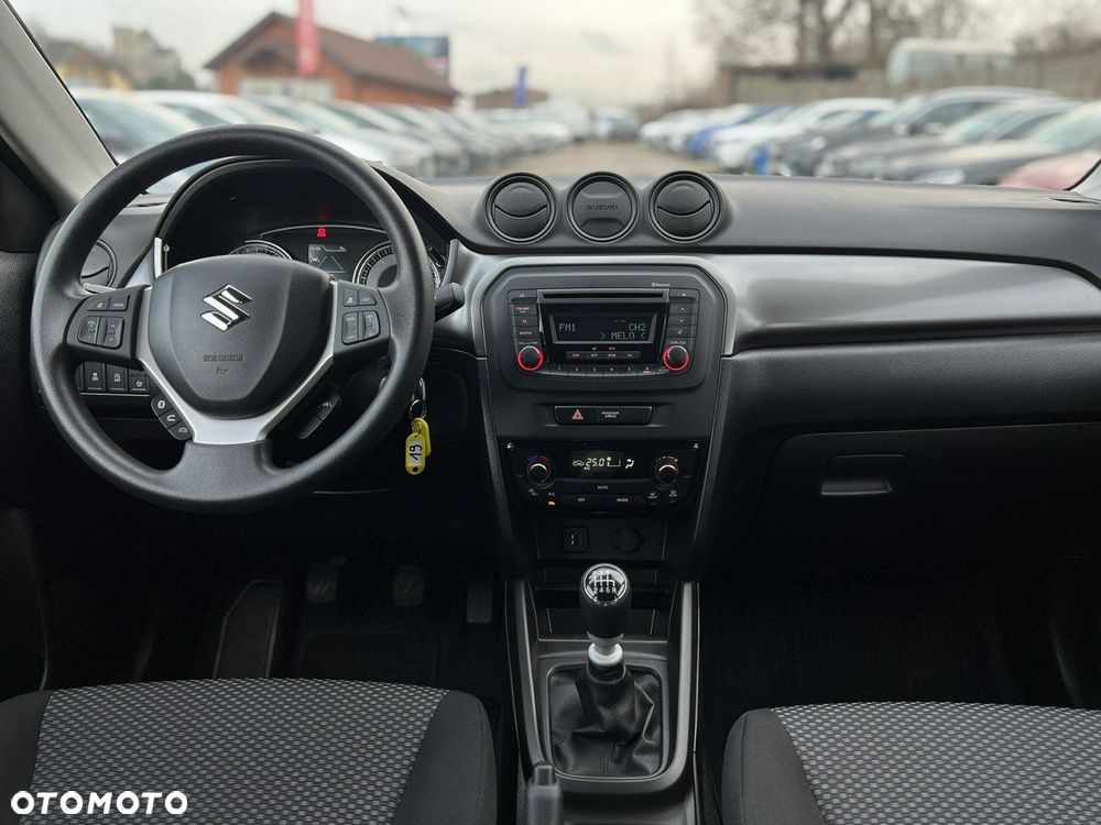 Suzuki Vitara - 10