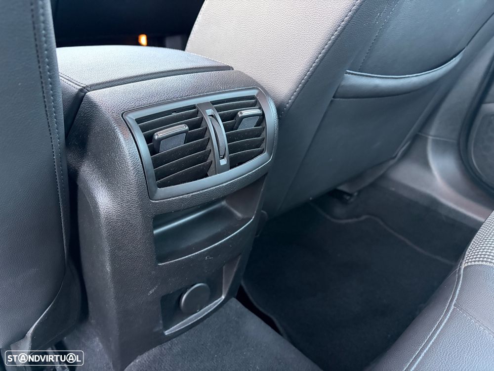 Opel Insignia 2.0 CDTI Cosmo ecoFLEX - 17