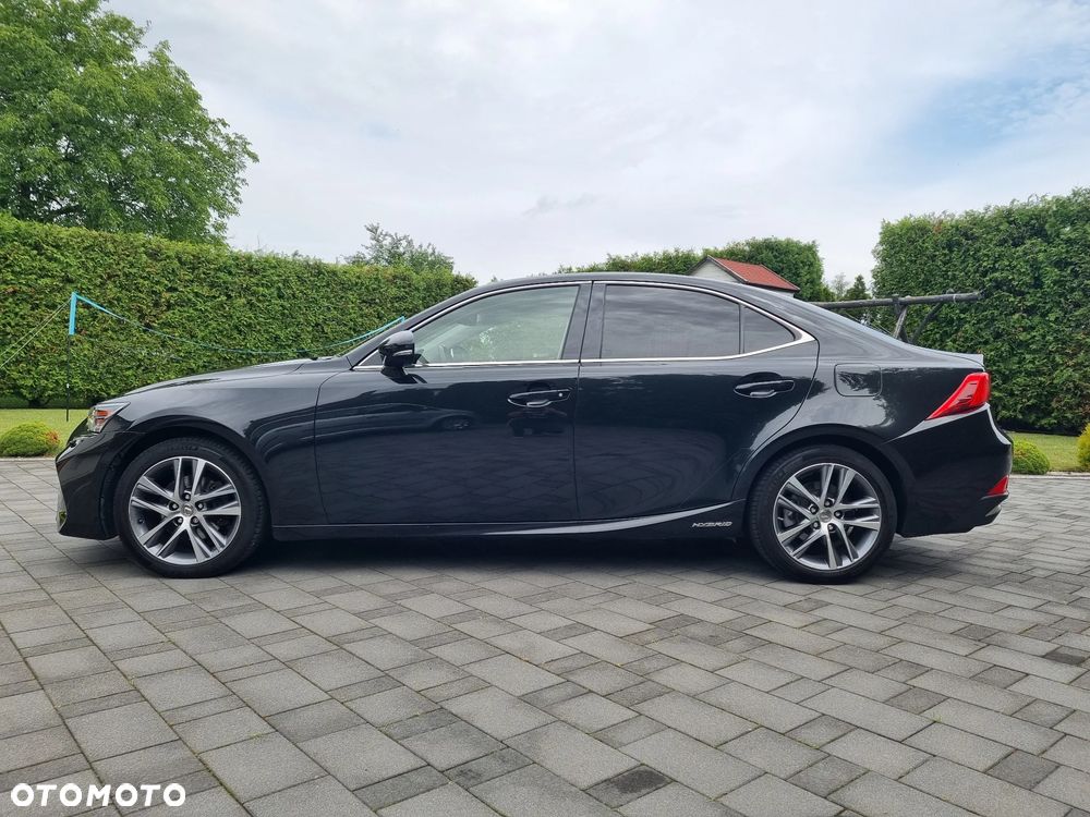 Lexus IS Business Edition - 23