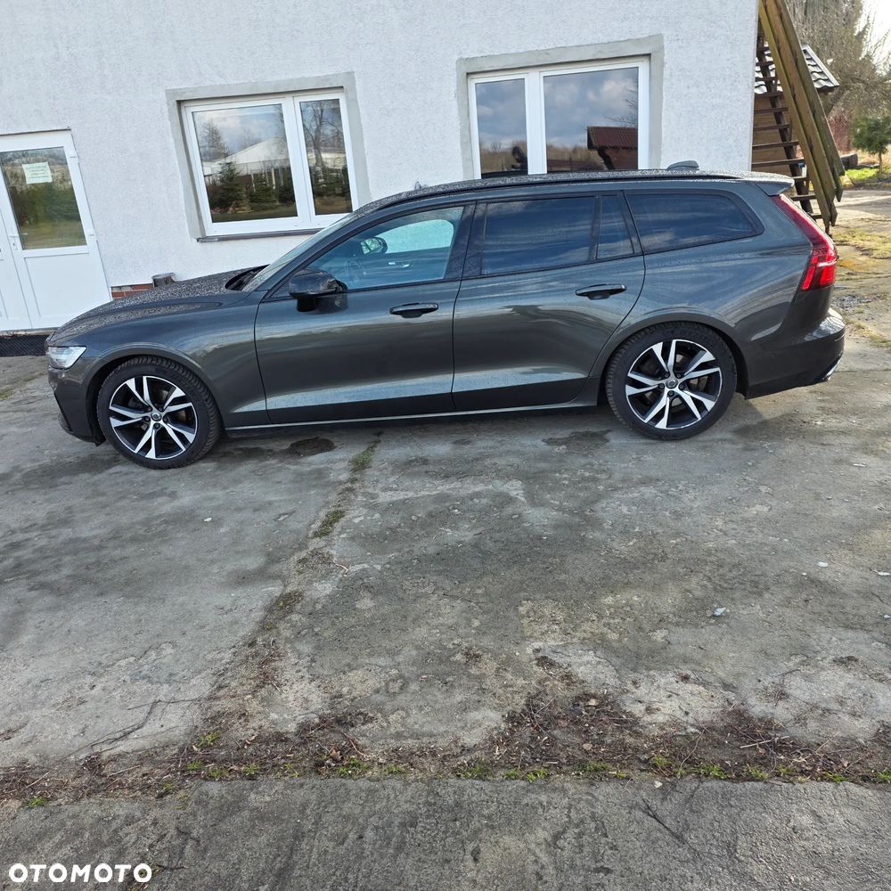 Volvo V60 D4 Geartronic R-Design - 20