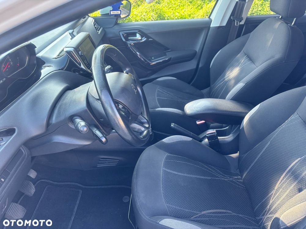 Peugeot 208 1.4 HDi Access - 14
