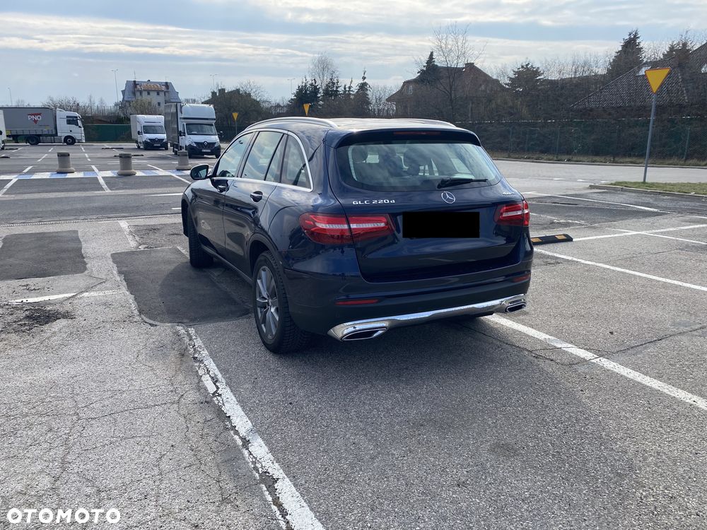 Mercedes-Benz GLC - 8