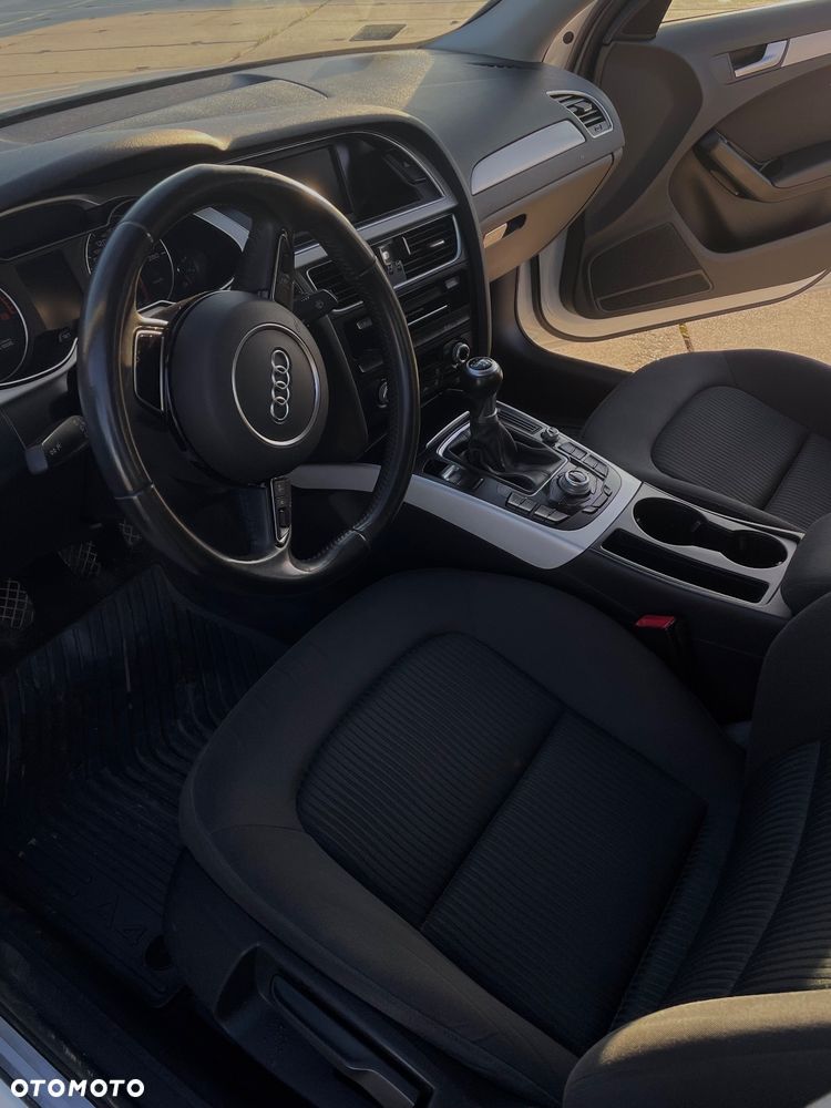 Audi A4 Limousine - 9