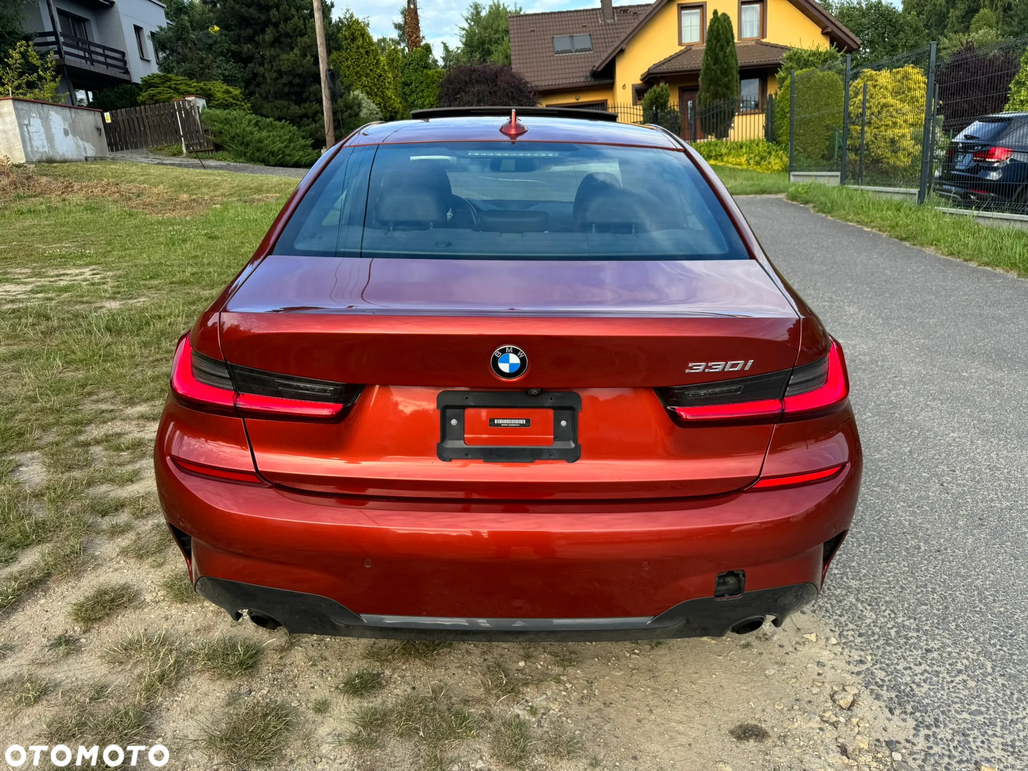 BMW Seria 3 330i M Sport - 4