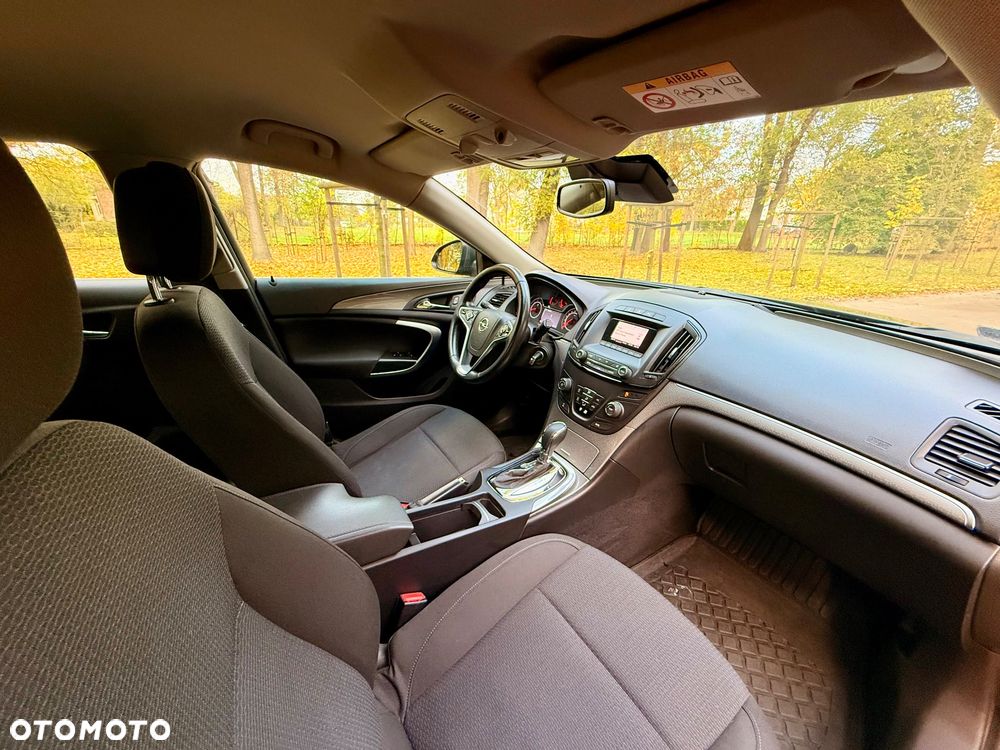Opel Insignia - 17