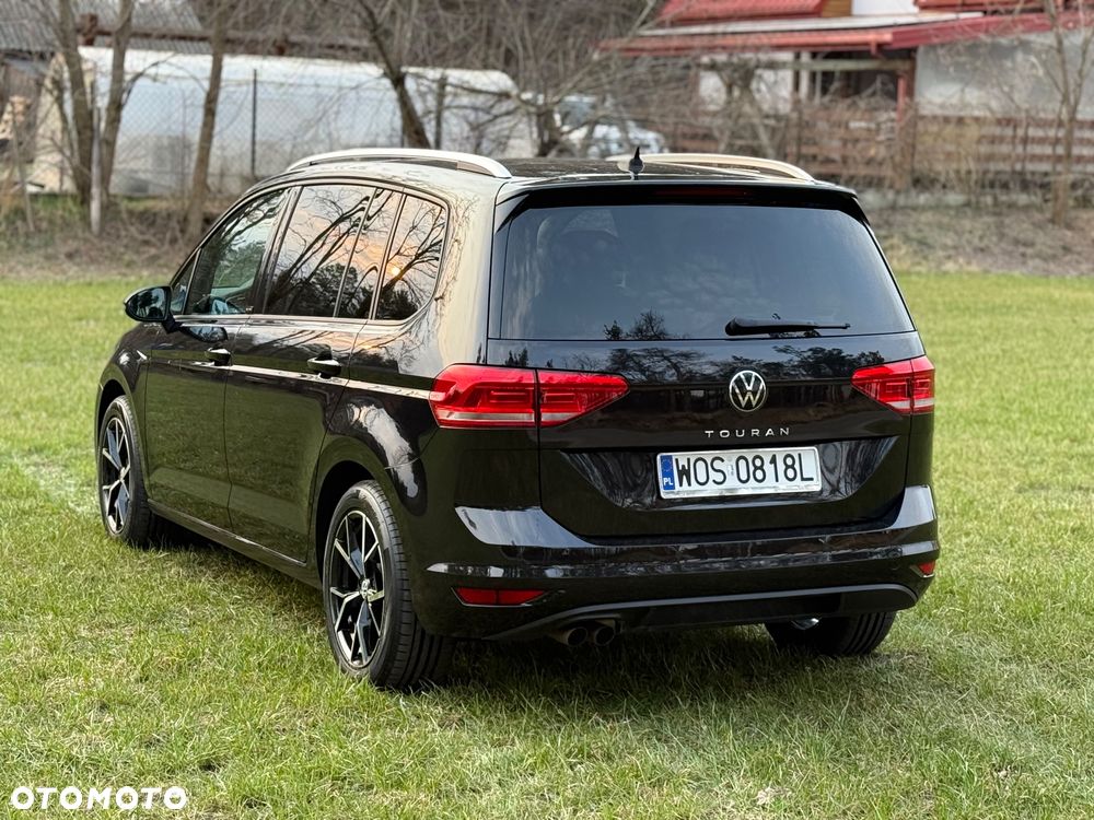 Volkswagen Touran 2.0 TDI SCR DSG ACTIVE - 5