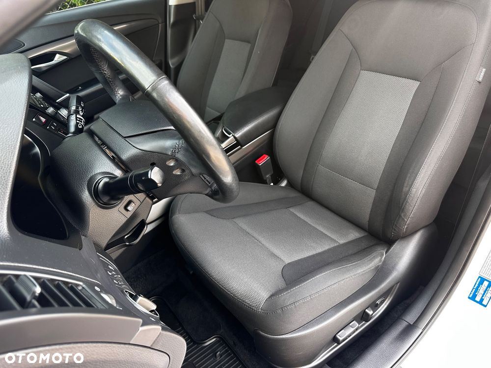 Hyundai i40 1.6 GDI Comfort + - 19