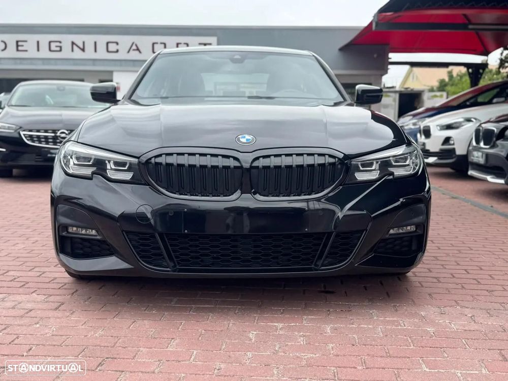 BMW 318 2022 photo 4