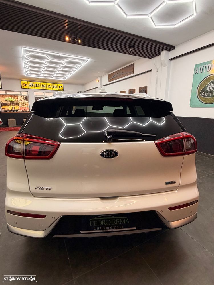 Kia Niro 1.6 GDi HEV TX - 16