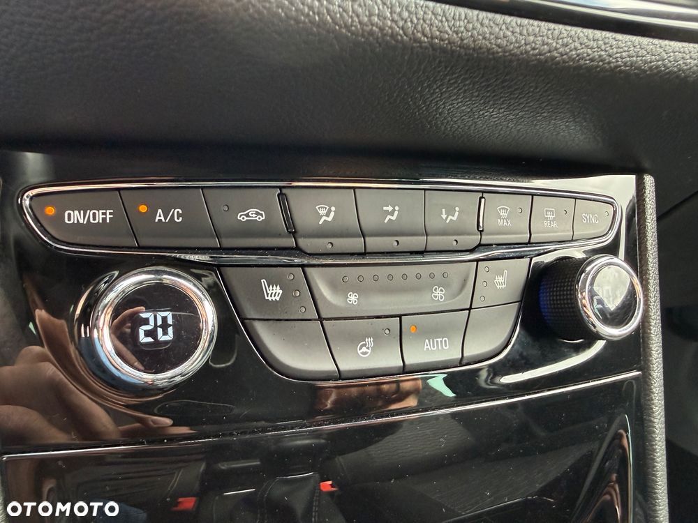 Opel Astra 1.4 Turbo Innovation - 18