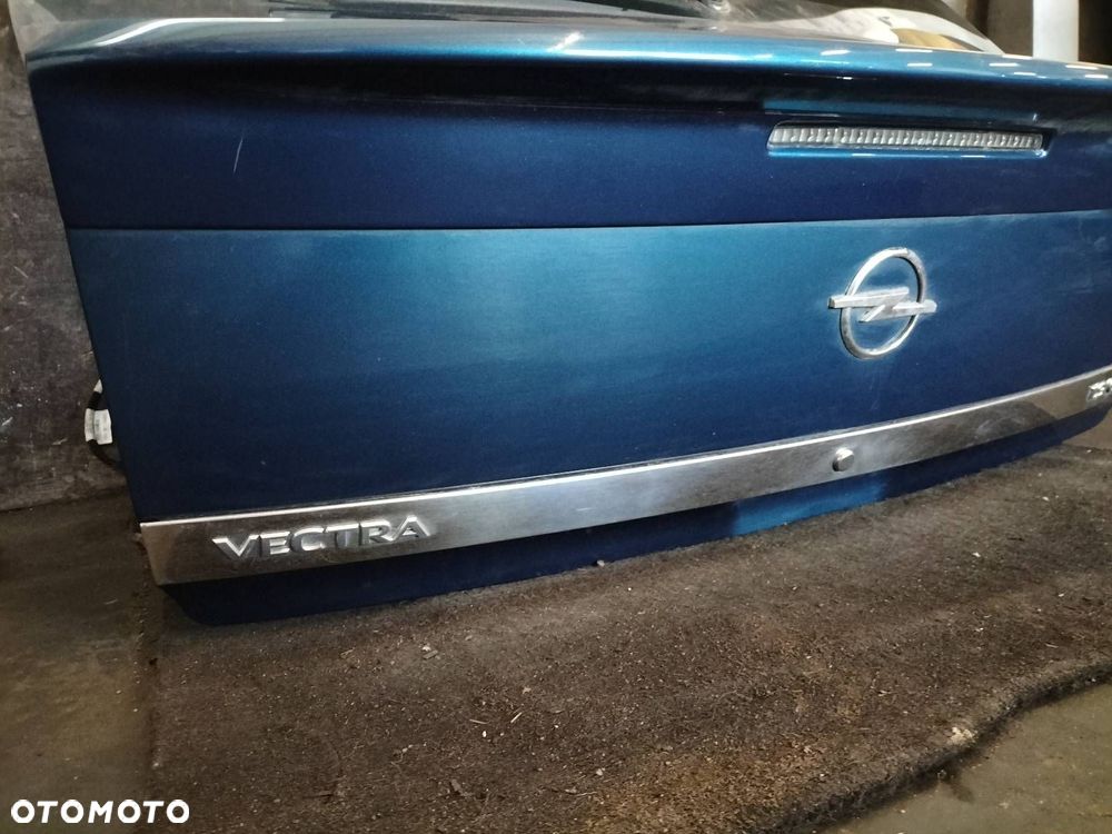 KOMPLETNY TYŁ KLAPA BAGAŻNIKA ZDERZAK TYŁ LAMPY VECTRA C HB 5D Z21U - 18