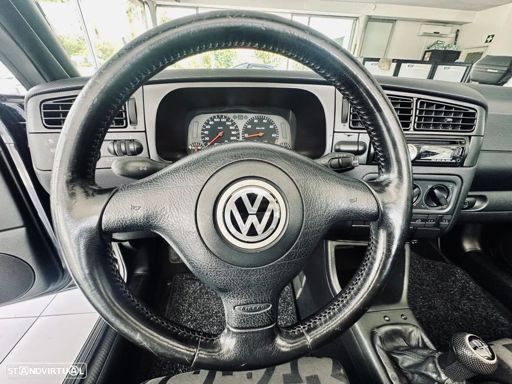 VW Golf Cabriolet - 13