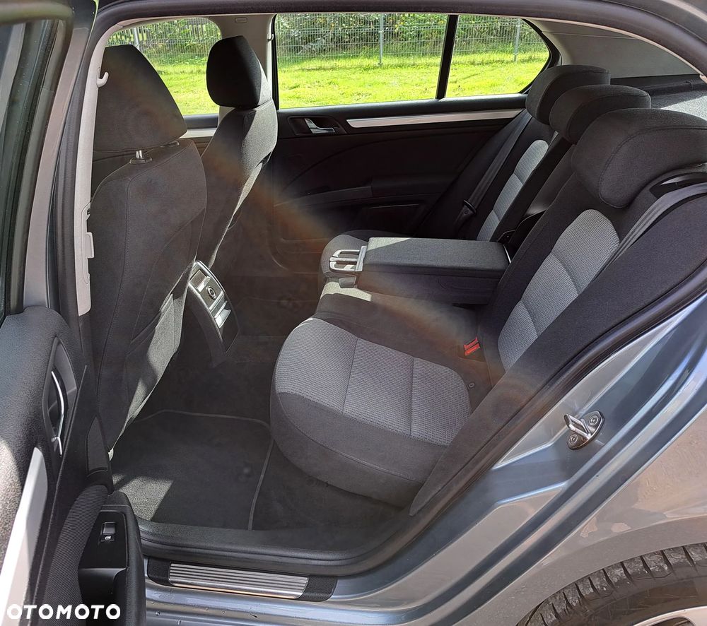 Skoda Superb 2.0 TDI Elegance - 11