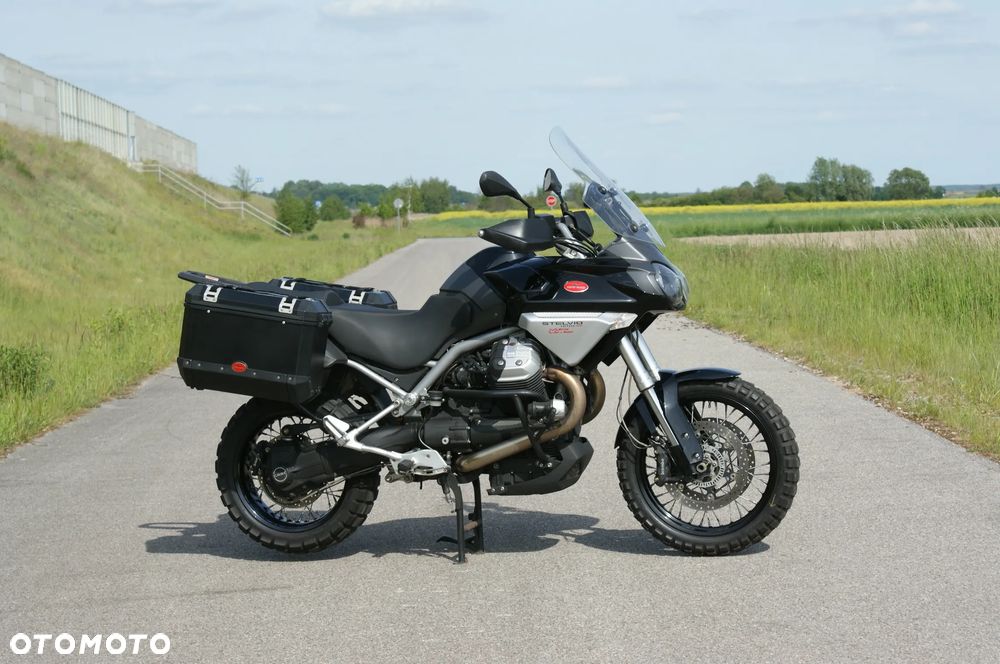 Moto Guzzi Stelvio - 1
