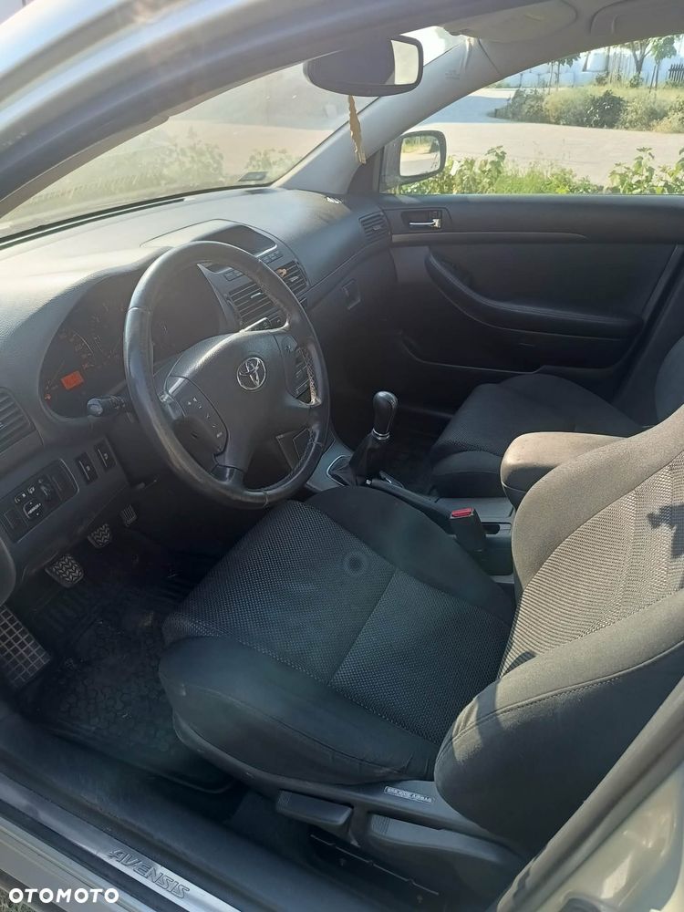 Toyota Avensis 2.0 D-4D Luna - 3