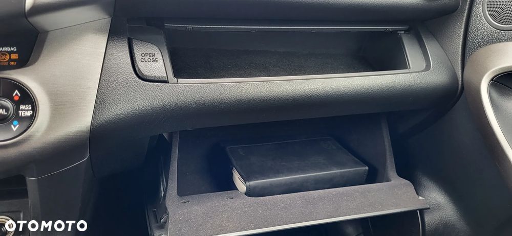 Toyota RAV4 2.0 4x4 Travel - 28