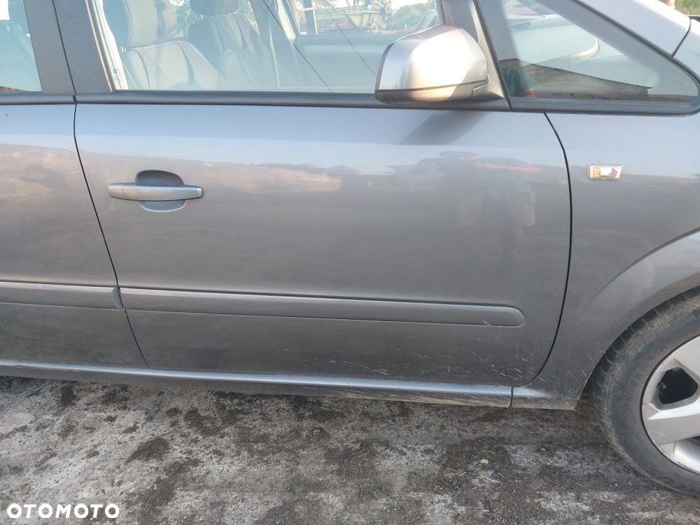 Drzwi prawe przód opel zafira b kolor z155 zderzak błotnik klapa szyba