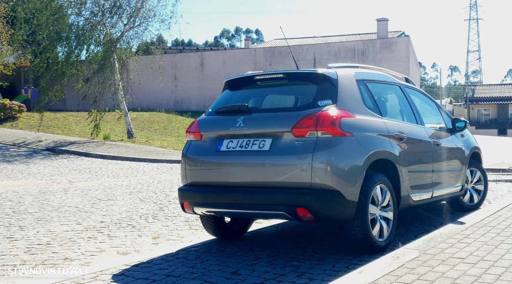 Peugeot 2008 PureTech 110 Stop&Start Allure - 10