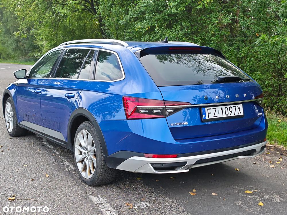 Skoda Superb 2.0 TDI 4x4 DSG Scout - 4
