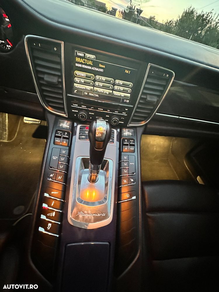 Porsche Panamera 3.0 Tiptronic S - 6